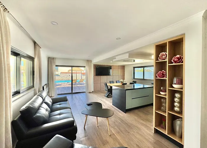 20age - Jacuzzi - Heated Pool - Algarve Villa *