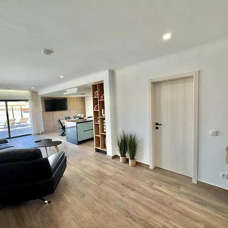 20age - Jacuzzi - Heated Pool - Algarve * Албуфейра